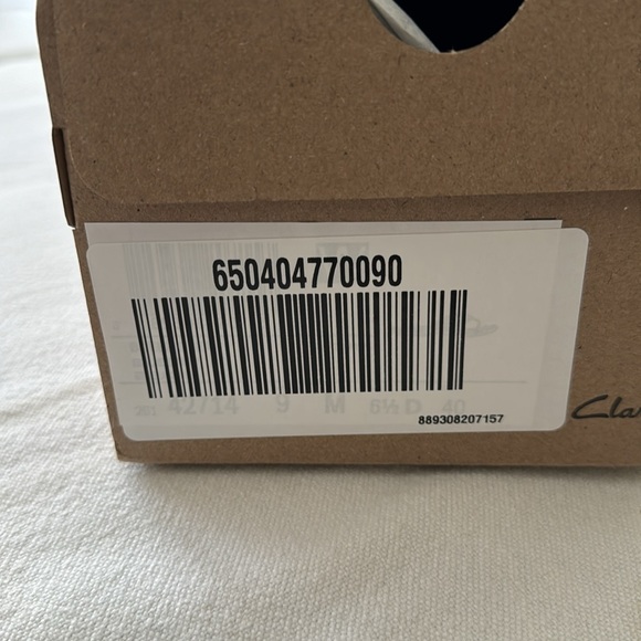 Clarks flip flops - cloud stoppers by Clark’s - Never worn - NIB blue, size 9 - Picture 4 of 5